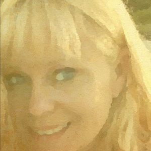 Meet your Posher, Helen a